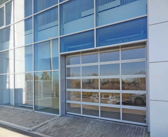 Панорамные ворота Alutech серия AluTrend АЛП 3000х7000 мм Автоматическое управление
